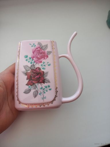 Фарфоровая кружка поилка