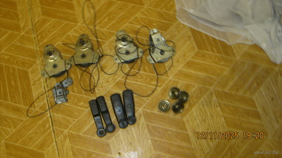 Стеклоподъемники и ручки ВАЗ 2106