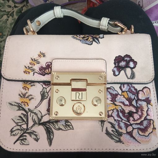 Сумочка розовая River Island Красивая Вышивка Мини Сумка