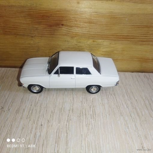 Модель OPEL KADETT B.1:43