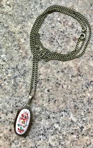 Кулон. Кулон на цепочке