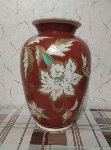 Ваза большая OSCAR (Мадонна).Ручная роспись.Диаметр 20 см. Высота 29 см.