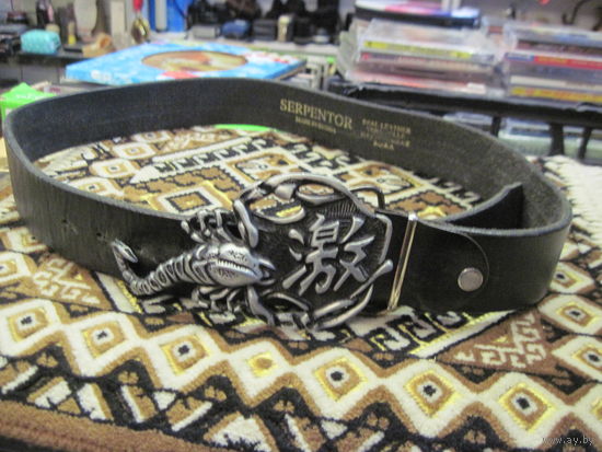 Ремень кожаный с прягой Скорпион.