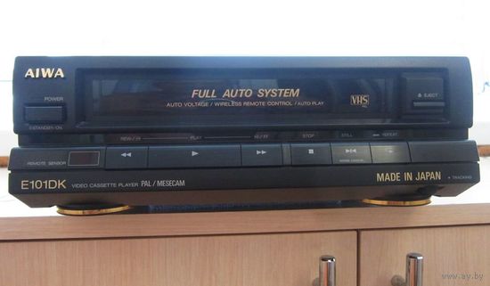 Видеоплеер AIWA HV-E101DKKE, Япония ( ТОЛЬКО мультивольтажный блок питания ) .