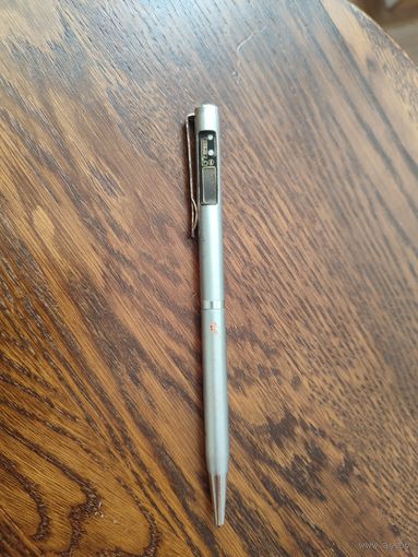 Ручка с часами