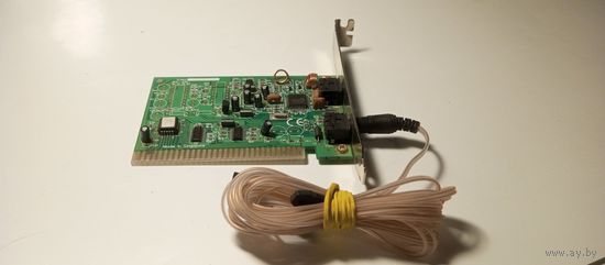 Радиоприемник ISA MEDIAFORTE в комплекте с антенной.