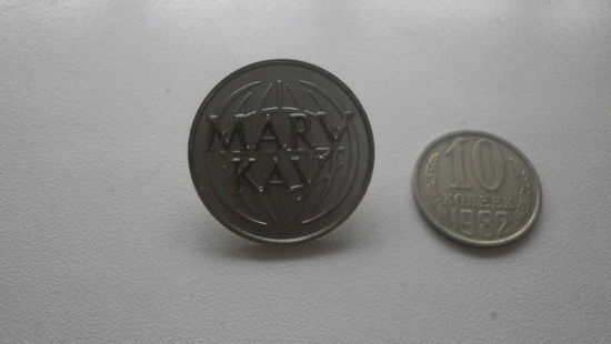 Значек Маry Kay.
