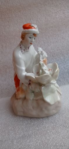 КОЛЛЕКЦИОННАЯ ФАРФОРОВАЯ СТАТУЭТКА  ИВАН ЦАРЕВИЧ С ЛЯГУШКОЙ МИНСК МФФЗ РАННЯЯ СССР РАННЯЯ ОРИГИНАЛ  .  Распродажа Коллекции !!! . Экспресс  Аукцион с рубля без МПЦ   .Много лотов в продаже .ф