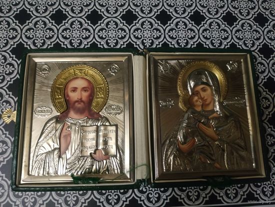 Складень. Куплен в Жировицах в церковной лавке,освящен,в 90-х годах.