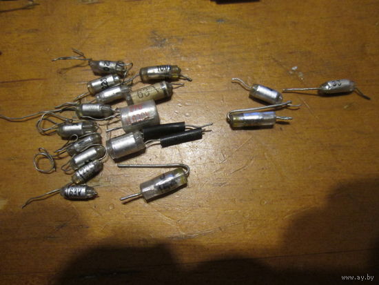 Конденсаторы.Цена за шт.