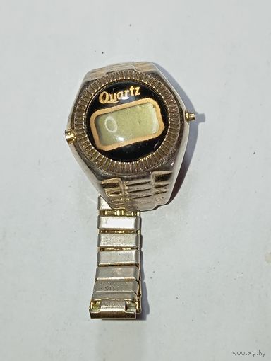 Часы - кольцо электронные  QUARTZ с рубля .