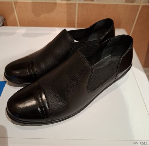 Полуботинки -туфли женские 39-40 размер, новые