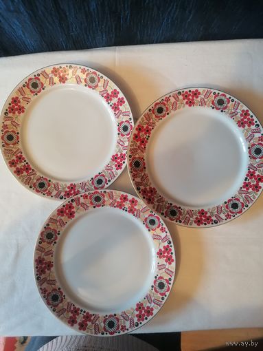 Тарелка закусочная ГДР, одним лотом