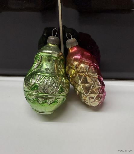 Елочная игрушка кувшин амфора шишка СССР цена за все К.21