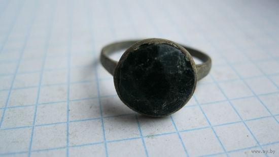 Перстень старинный.
