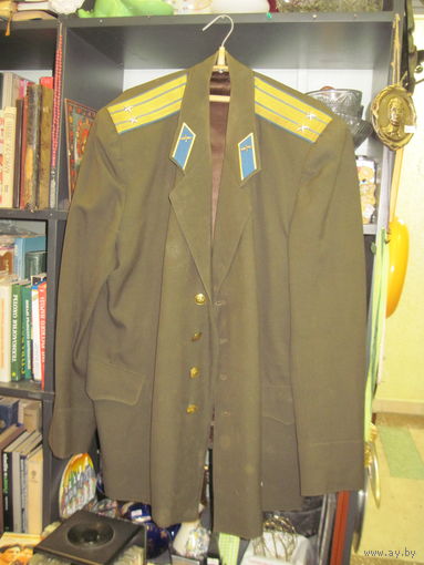 Китель шерстяной подполковника ВВС СССР на 50/3 размер.