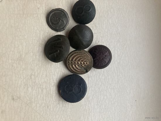 Пуговицы разные