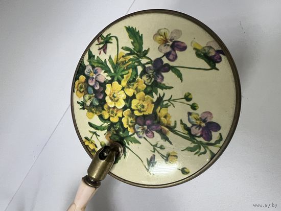 Зеркало зеркальце латунь сюжетное