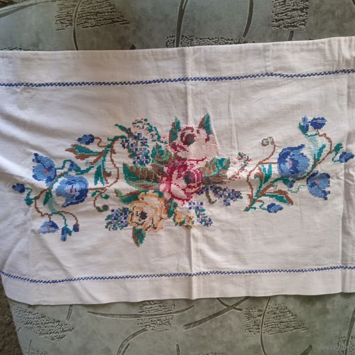 Старинная Шторка. Вышивка.