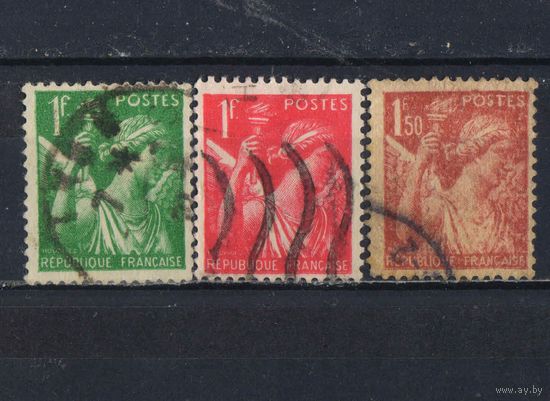 Франция 1938 Ирис Стандарт #394,395,399