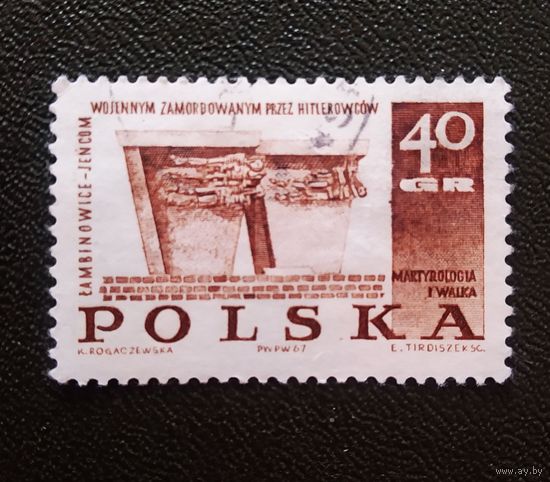 Марка Польша 1967 год Монументы