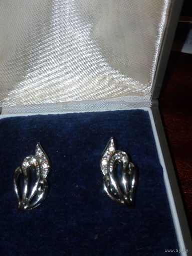 СЕРЬГИ С АНГЛИЙСКИМ ЗАМКОМ