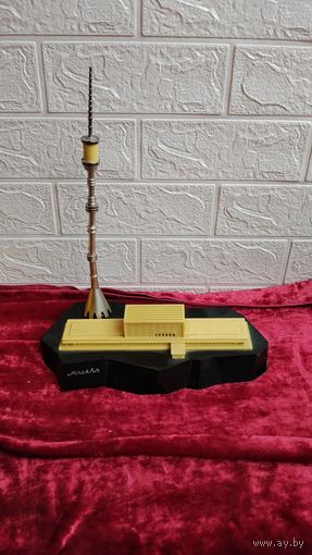 РЕДКОСТЬ СУВЕНИРНОЕ РАДИО ОСТАНКИНСКАЯ БАШНЯ МОСКВА.  ОРИГИНАЛ  Распродажа Коллекции !!! .Экспресс  Аукцион  не с рубля без МПЦ и прочего 3 ДНЯ  .Много лотов в продаже .