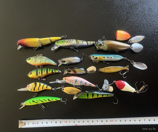 Воблеры 16 шт + мелочевка