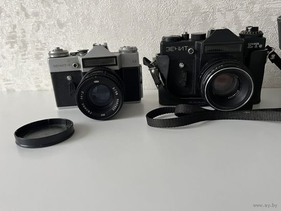 2 фотоаппарат Зенит с объективами