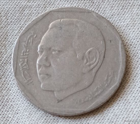 Марокко. 2 дирхама 2002 года.