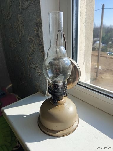 Керосиновая лампа.
