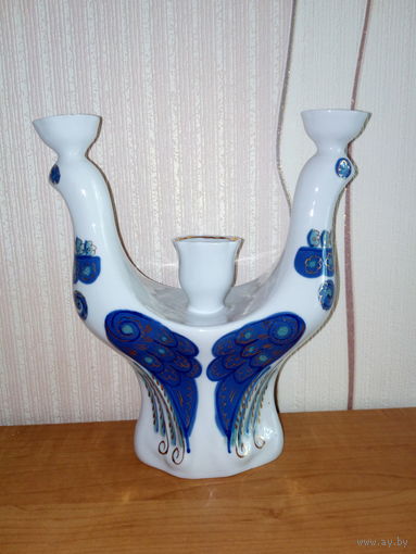 Подсвечник фарфоровый