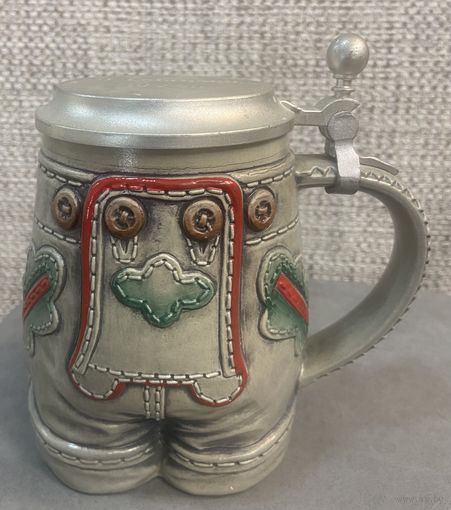 Пивная кружка Штаны Gerz Германия. Высота 16 см.