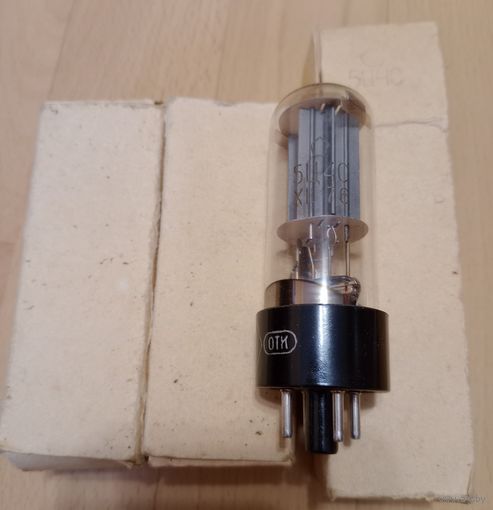 Радиолампа 5ц4с новая в упаковке цена за штуку.
