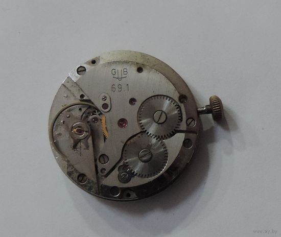 Механизм от наручных часов GUB Glashutte. Диаметр механизма 2.8 см. Маятник целый.