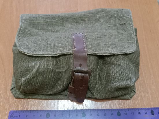Подсумок для трёх гранат на годы ВОВ, 1944 год. Отличное домашнее сохранение. Распродажа коллекции!