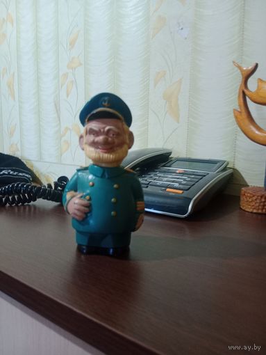 Игрушка моряк пластик голова кивается