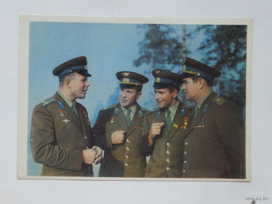 Космонавты Гагарин Попович Титов Николаев   1963  10х15 см