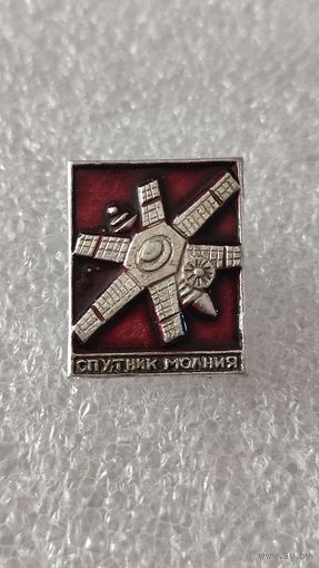 Значек знак Спутник Молния Космос