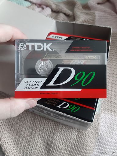 Кассета TDK D90.