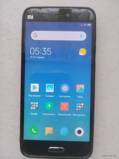 Смартфон хсяоми.
