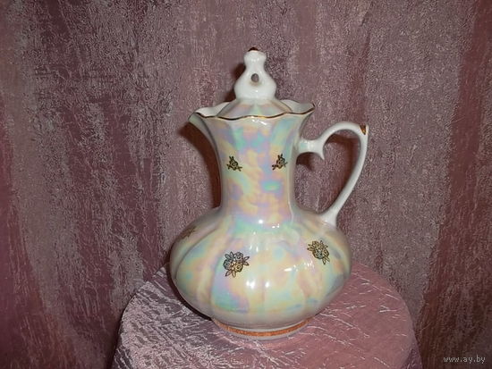 Кофейник   фарфор. СССР.
