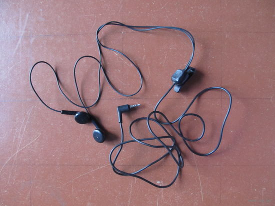 Наушники с микрофоном для телефона Nokia 2,5mm jack(По почте не высылаю !!!)