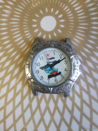 Часы наручные .ТИКАЮТ. Состояние на скане. В коллекцию,ремонт,на запчасти.