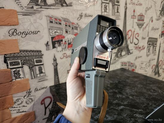 Винтажная кинокамера (видеокамера) Crestline Automatic Zoom 8 Япония. (Без мц, состояние)