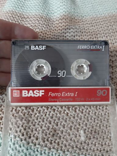Кассета BASF FERRO EXTRA I 90. Руки Вверх, гр Стрелки, Гостья из
