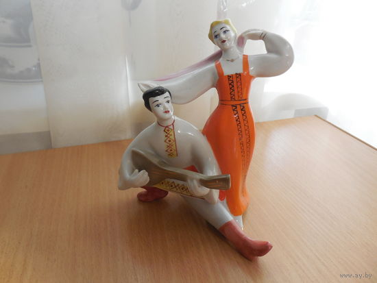 Статуэтка "Плясуны" Полонное