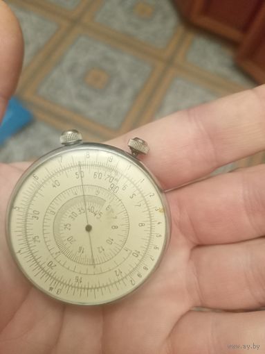 Часы приспособа
