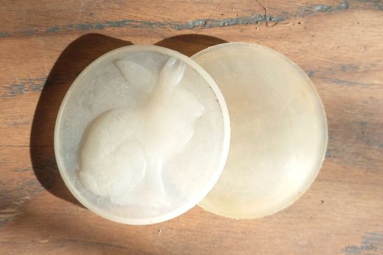 Крышки СССР на майонезные банки.