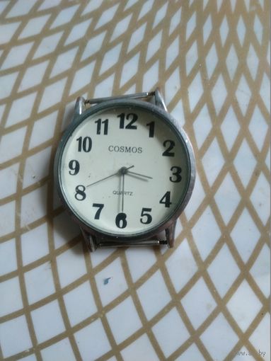 Часы наручные.  В коллекцию,ремонт,на запчасти.Состояние на скане.